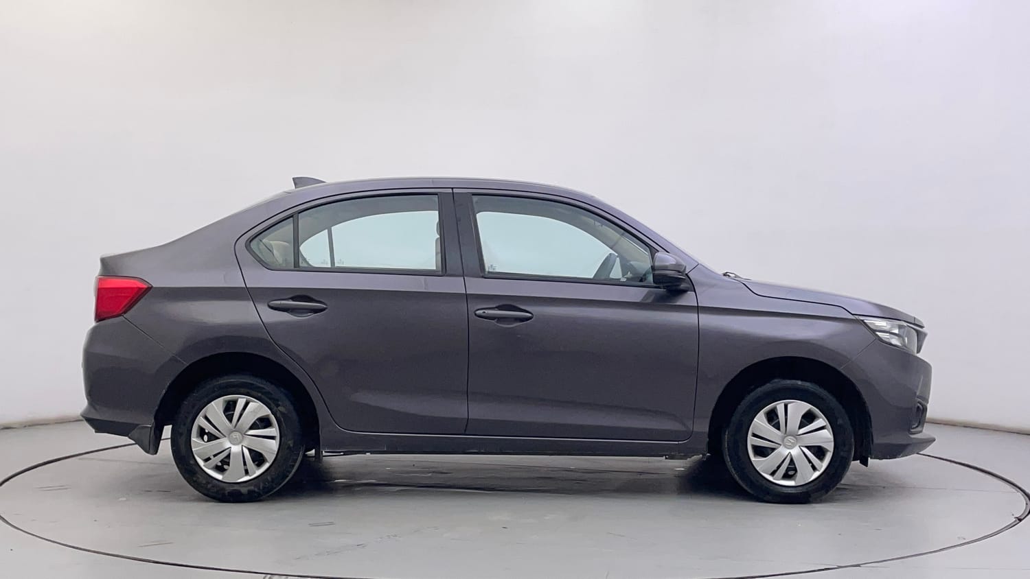 Used 2019 Honda Amaze 1.2 S MT Petrol Petrol Manual exterior RIGHT SIDE VIEW