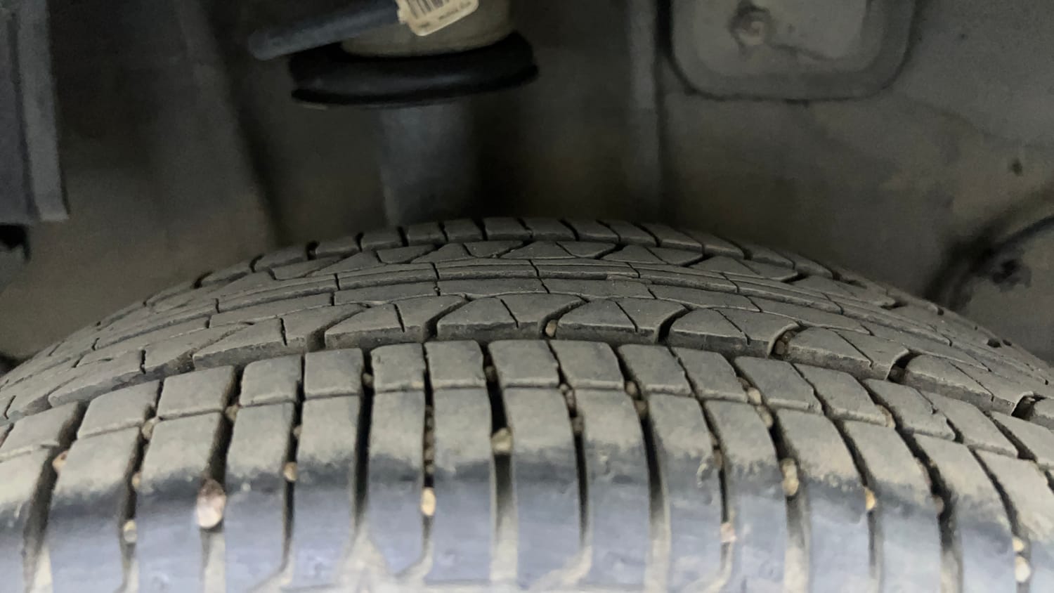 Used 2024 Tata Tiago XZ Plus Petrol Manual tyres RIGHT REAR TYRE TREAD VIEW