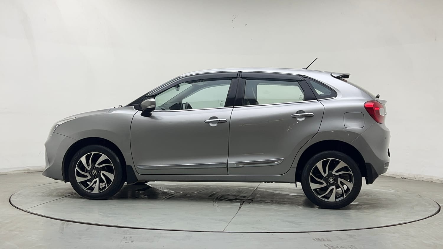 Used 2019 Toyota Glanza G CVT Petrol Automatic exterior LEFT SIDE VIEW
