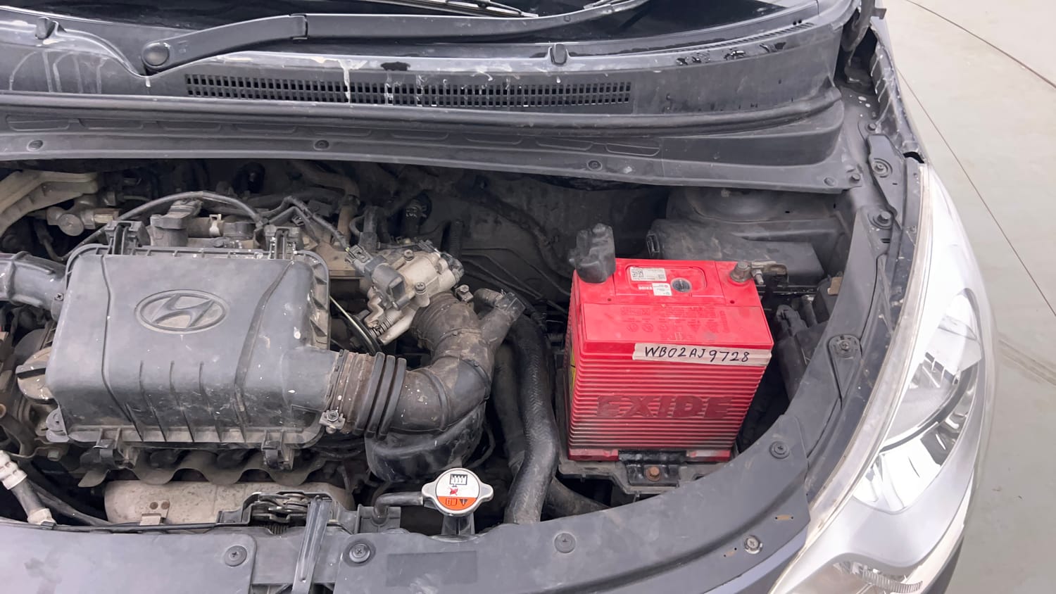 Used 2016 Hyundai i10 Magna 1.1 iRDE2 Petrol Manual engine ENGINE LEFT SIDE VIEW