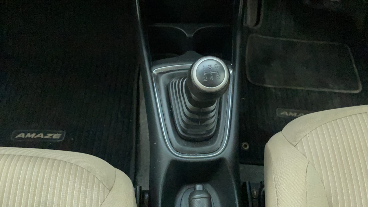 Used 2019 Honda Amaze 1.2 S MT Petrol Petrol Manual interior GEAR  KNOB VIEW