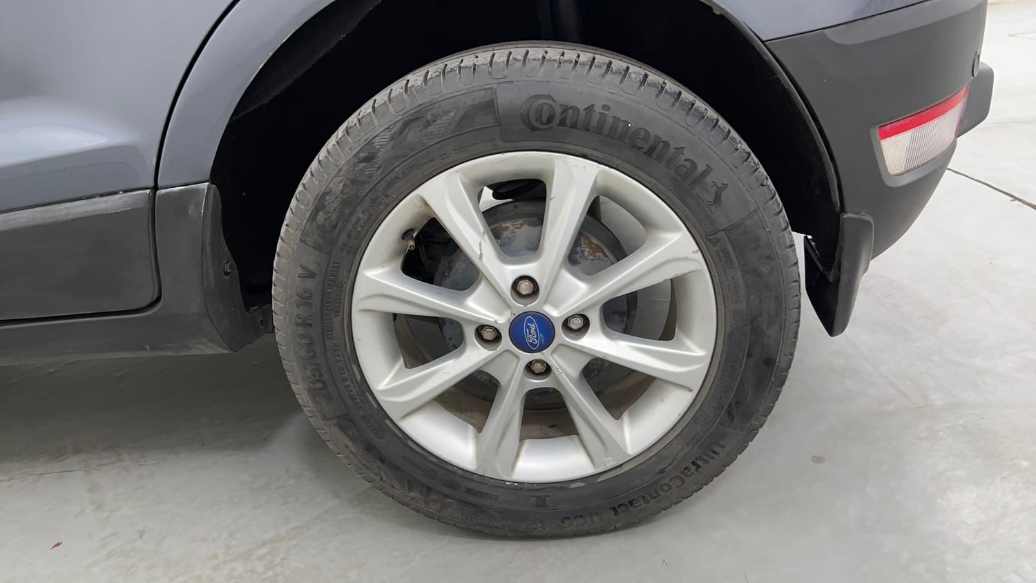 Used 2018 Ford EcoSport Titanium 1.5L TDCi Diesel Manual tyres LEFT REAR TYRE RIM VIEW