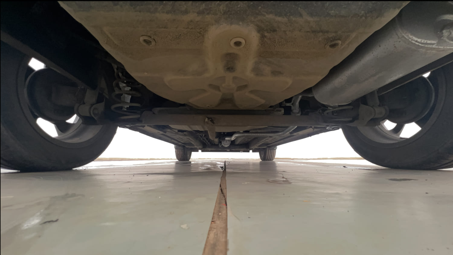 Used 2022 Tata Punch Accomplished Dazzle Pack MT Petrol Manual extra REAR UNDERBODY VIEW (TAKEN FROM REAR)