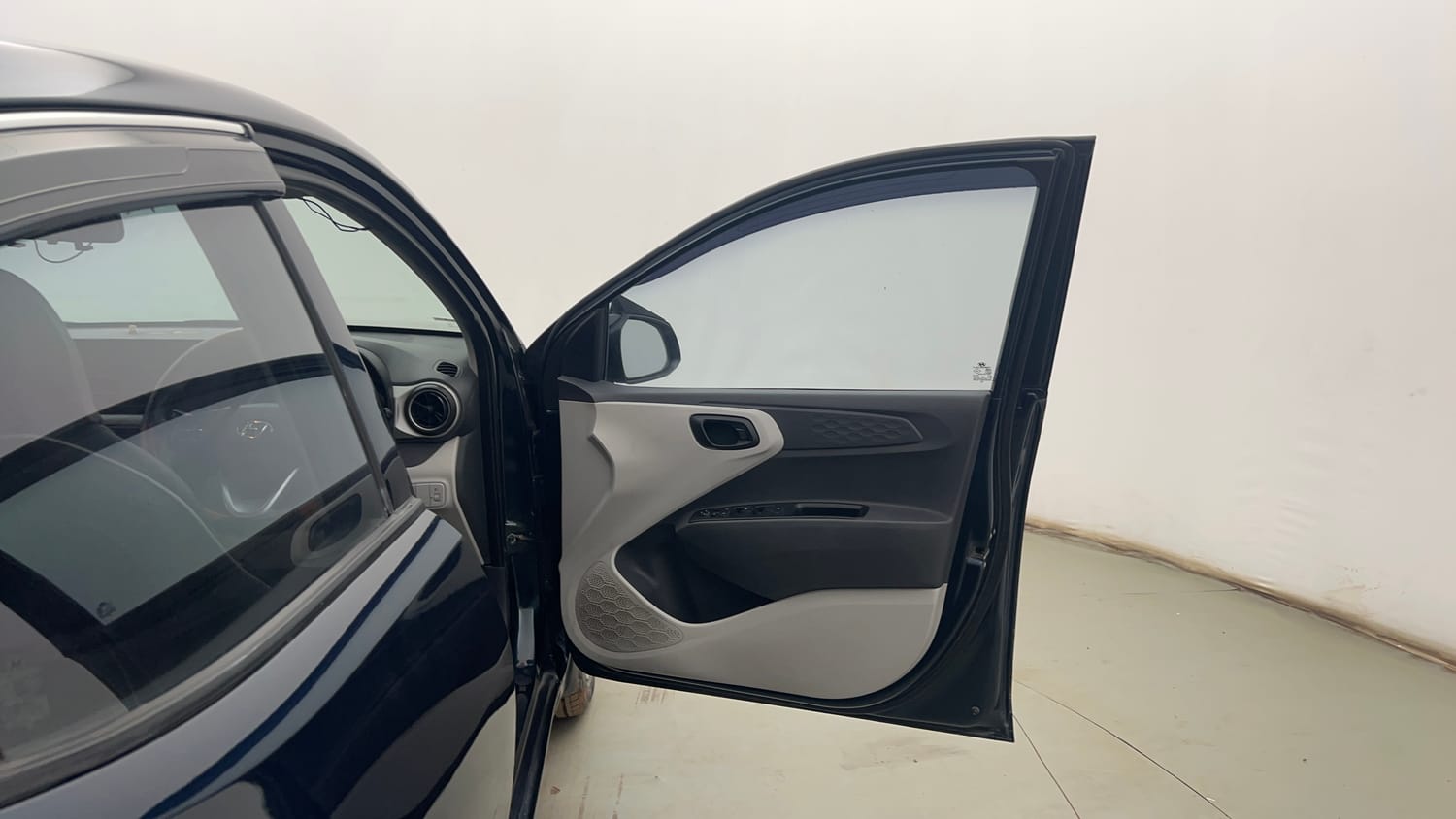 Used 2022 Hyundai Grand i10 Nios Magna AMT 1.2 Kappa VTVT Petrol Automatic interior RIGHT FRONT DOOR OPEN VIEW