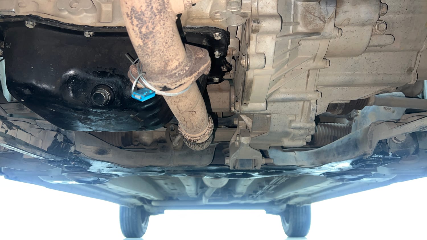 Used 2022 Tata Punch Adventure MT Petrol Manual extra FRONT LEFT UNDERBODY VIEW