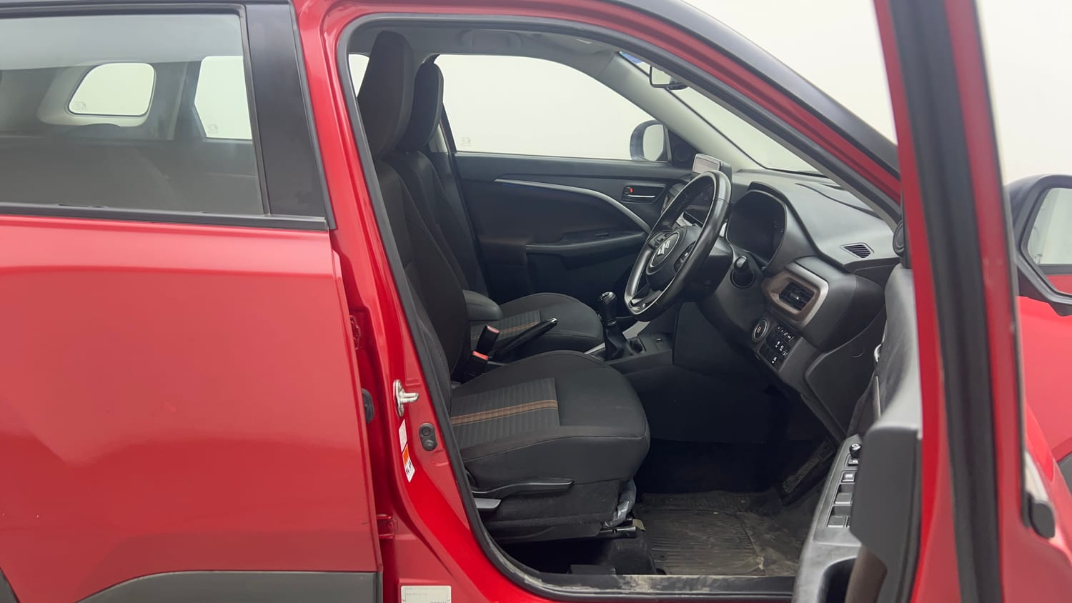 Used 2022 Maruti Suzuki Brezza Zxi Plus Dual Tone Petrol Manual interior RIGHT SIDE FRONT DOOR CABIN VIEW