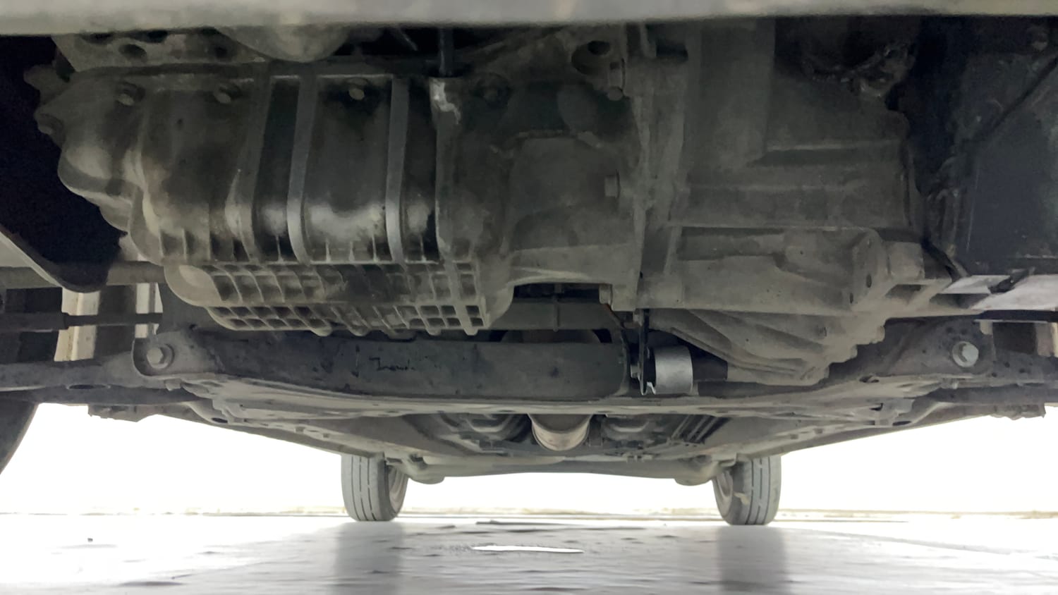Used 2016 Ford Figo Titanium 1.2 Ti-VCT Petrol Manual extra FRONT LEFT UNDERBODY VIEW