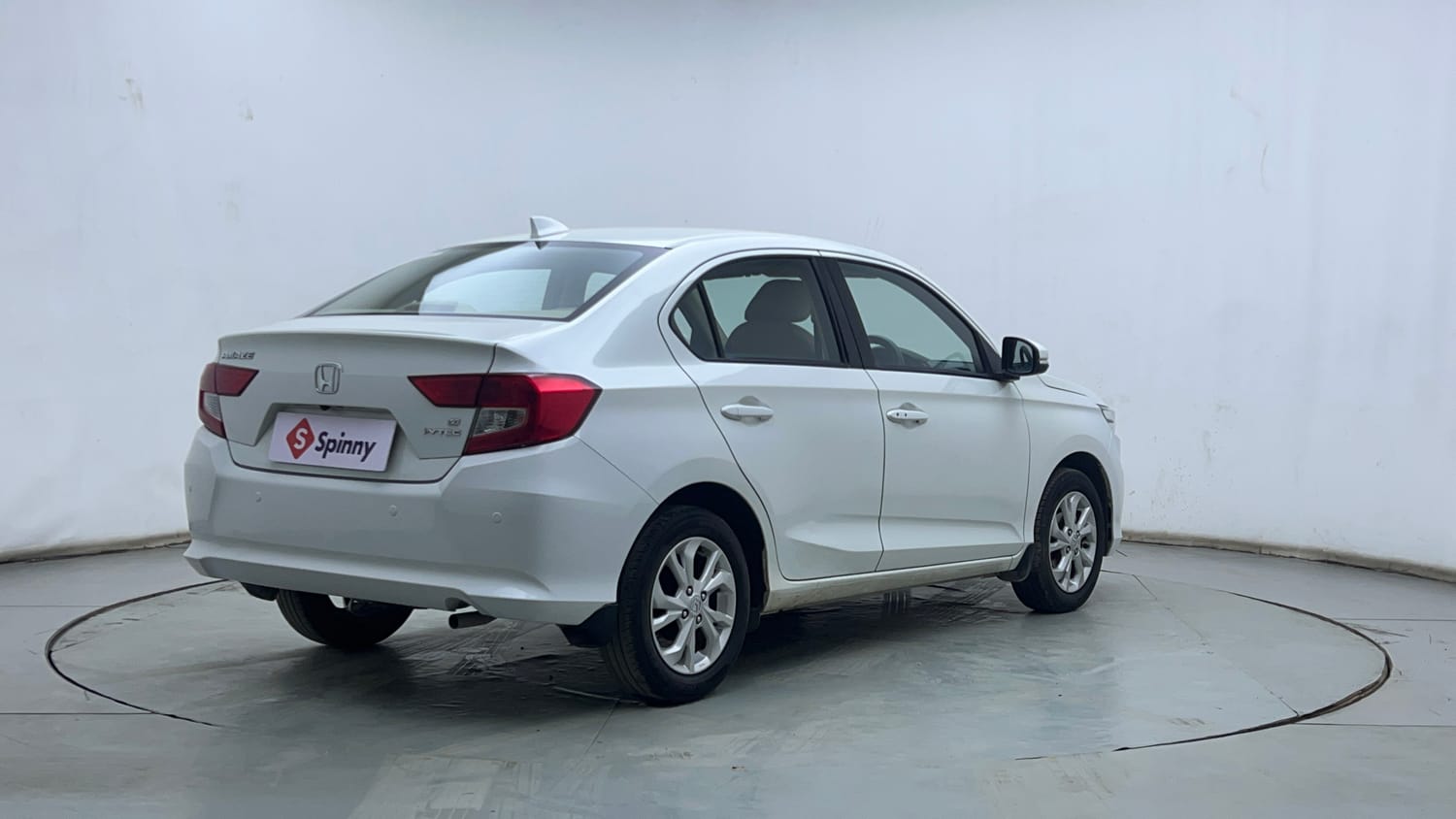 Used 2021 Honda Amaze 1.2 VX CVT Petrol Petrol Automatic exterior RIGHT REAR CORNER VIEW