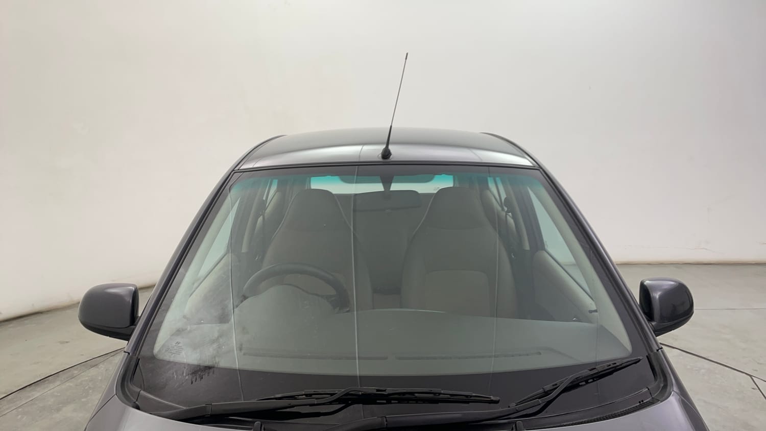 Used 2016 Hyundai i10 Sportz 1.1 iRDE2 Petrol Manual exterior FRONT WINDSHIELD VIEW