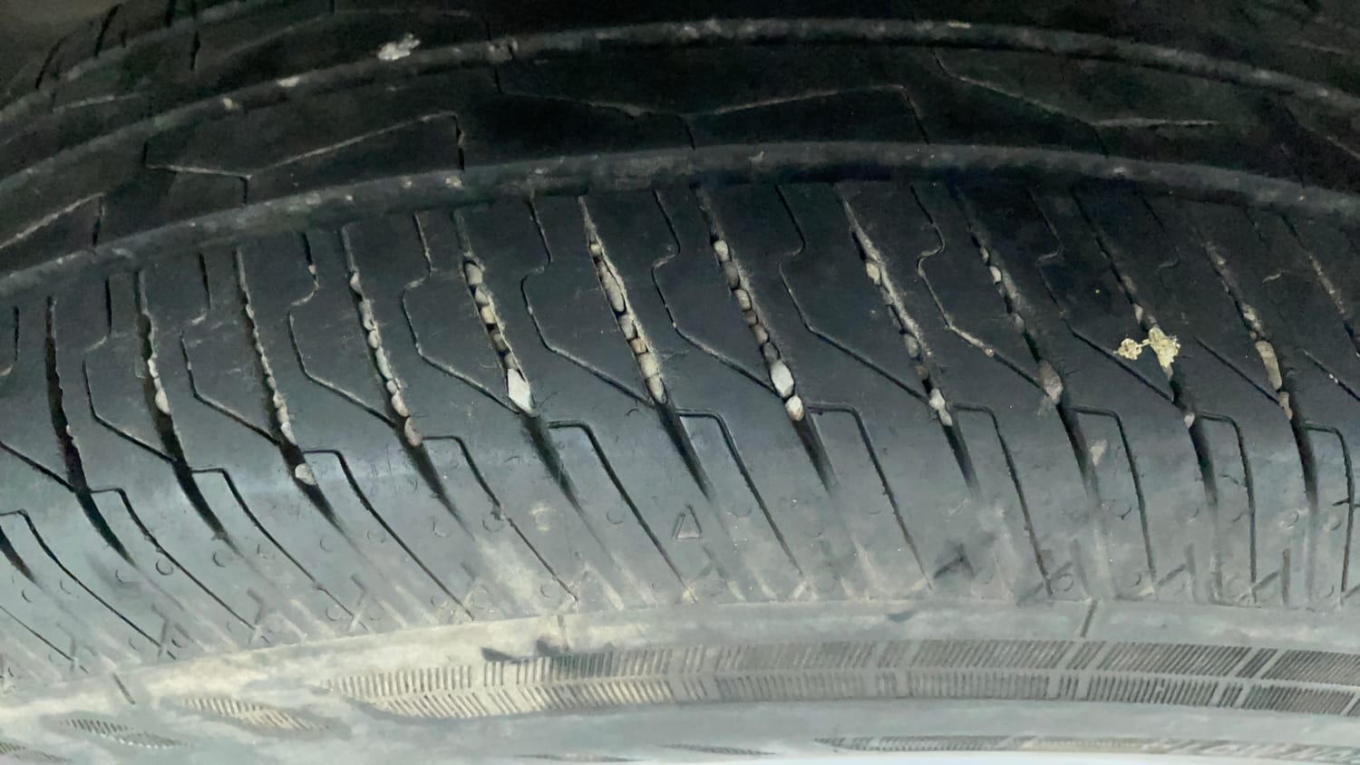 Used 2024 Tata Punch Adventure Rhythm CNG Cng Manual tyres RIGHT REAR TYRE TREAD VIEW