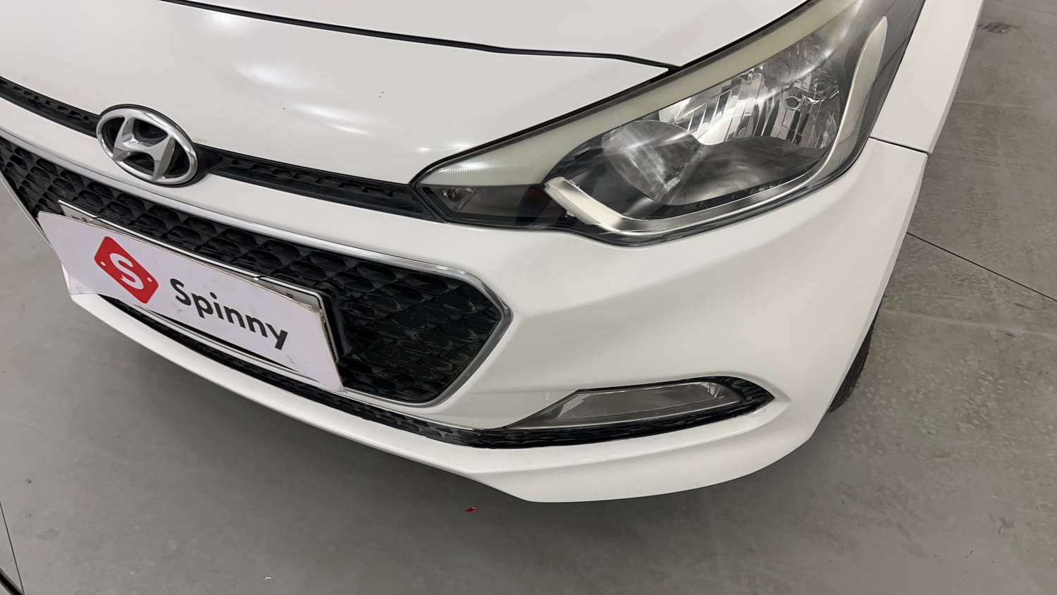 Used 2018 Hyundai Elite i20 Sportz 1.2 Petrol Manual dents MINOR SCRATCH