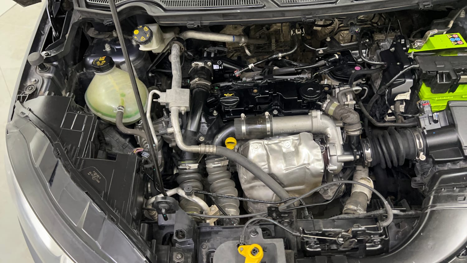 Used 2018 Ford EcoSport Titanium 1.5L TDCi Diesel Manual engine ENGINE RIGHT SIDE VIEW