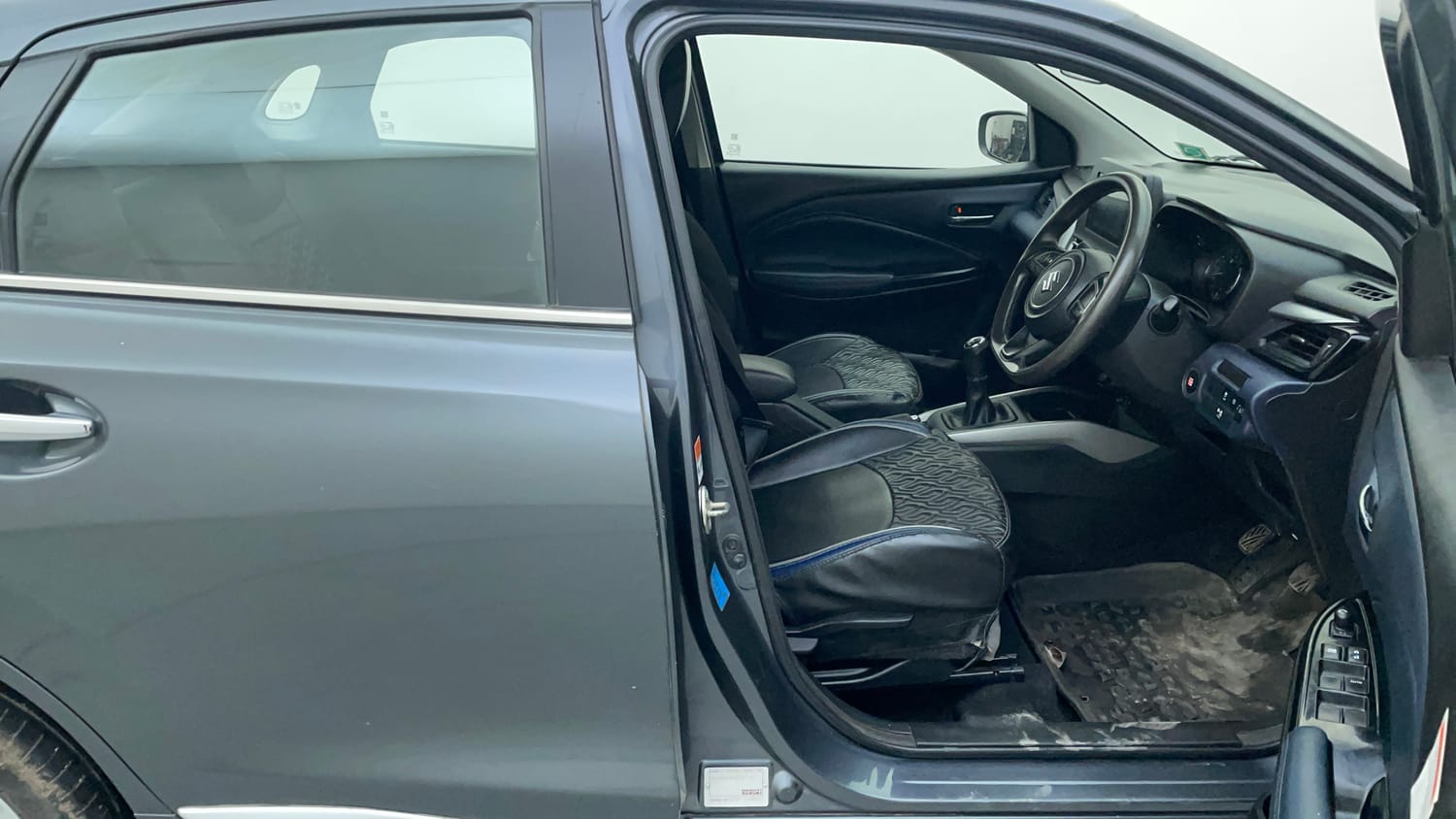 Used 2023 Maruti Suzuki Baleno Zeta MT CNG Cng Manual interior RIGHT SIDE FRONT DOOR CABIN VIEW