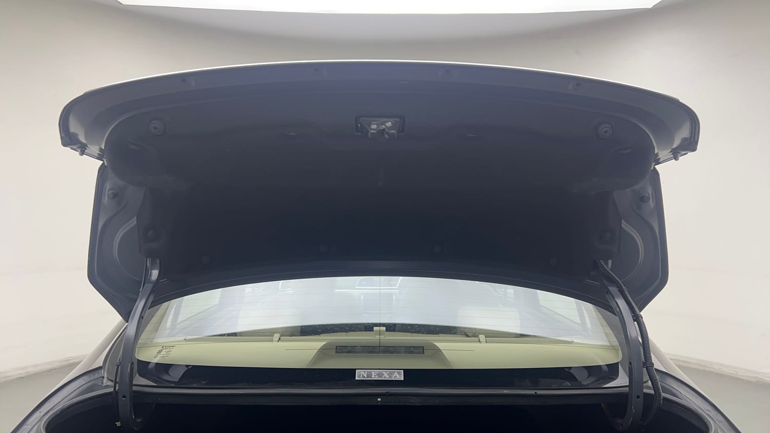 Used 2019 Maruti Suzuki Ciaz Alpha Hybrid 1.5 AT Petrol Automatic interior DICKY DOOR OPEN VIEW