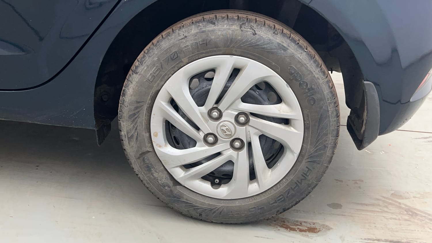 Used 2022 Hyundai Grand i10 Nios Magna AMT 1.2 Kappa VTVT Petrol Automatic tyres LEFT REAR TYRE RIM VIEW