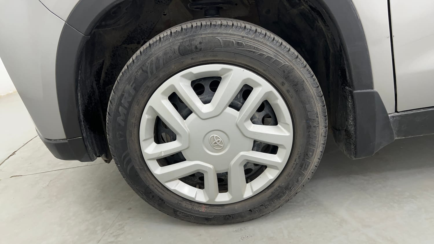 Used 2022 Toyota Urban Cruiser Mid Grade AT Petrol Automatic tyres LEFT FRONT TYRE RIM VIEW