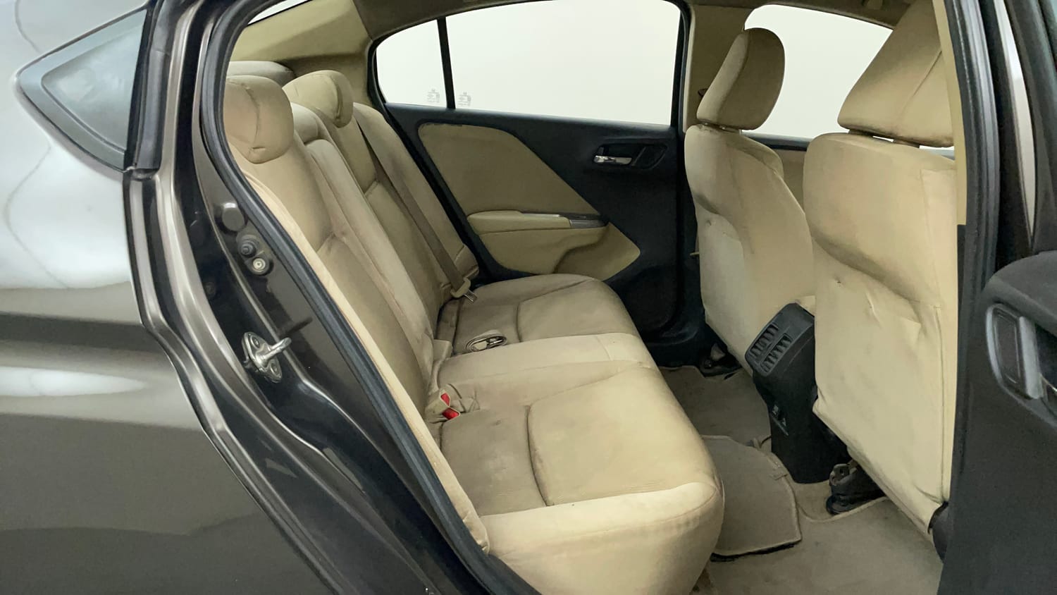 Used 2015 Honda City V Petrol Manual interior RIGHT SIDE REAR DOOR CABIN VIEW
