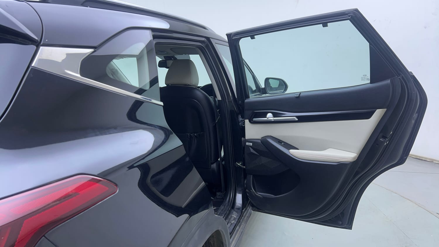 Used 2020 kia Seltos GTX Plus DCT 1.4 Petrol Automatic interior RIGHT REAR DOOR OPEN VIEW