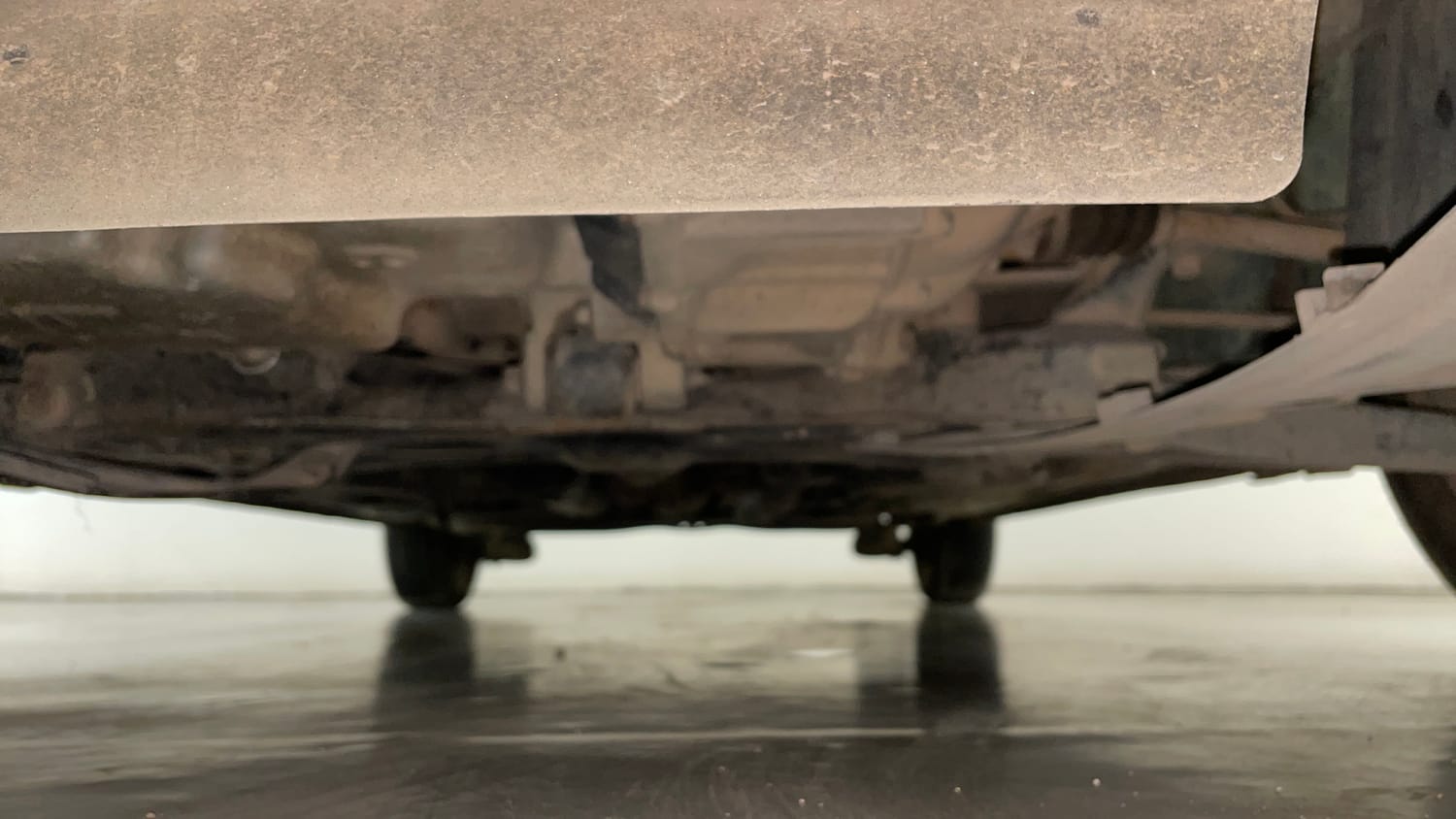 Used 2014 Honda Amaze 1.2 EX i-VTEC Petrol Manual extra FRONT LEFT UNDERBODY VIEW