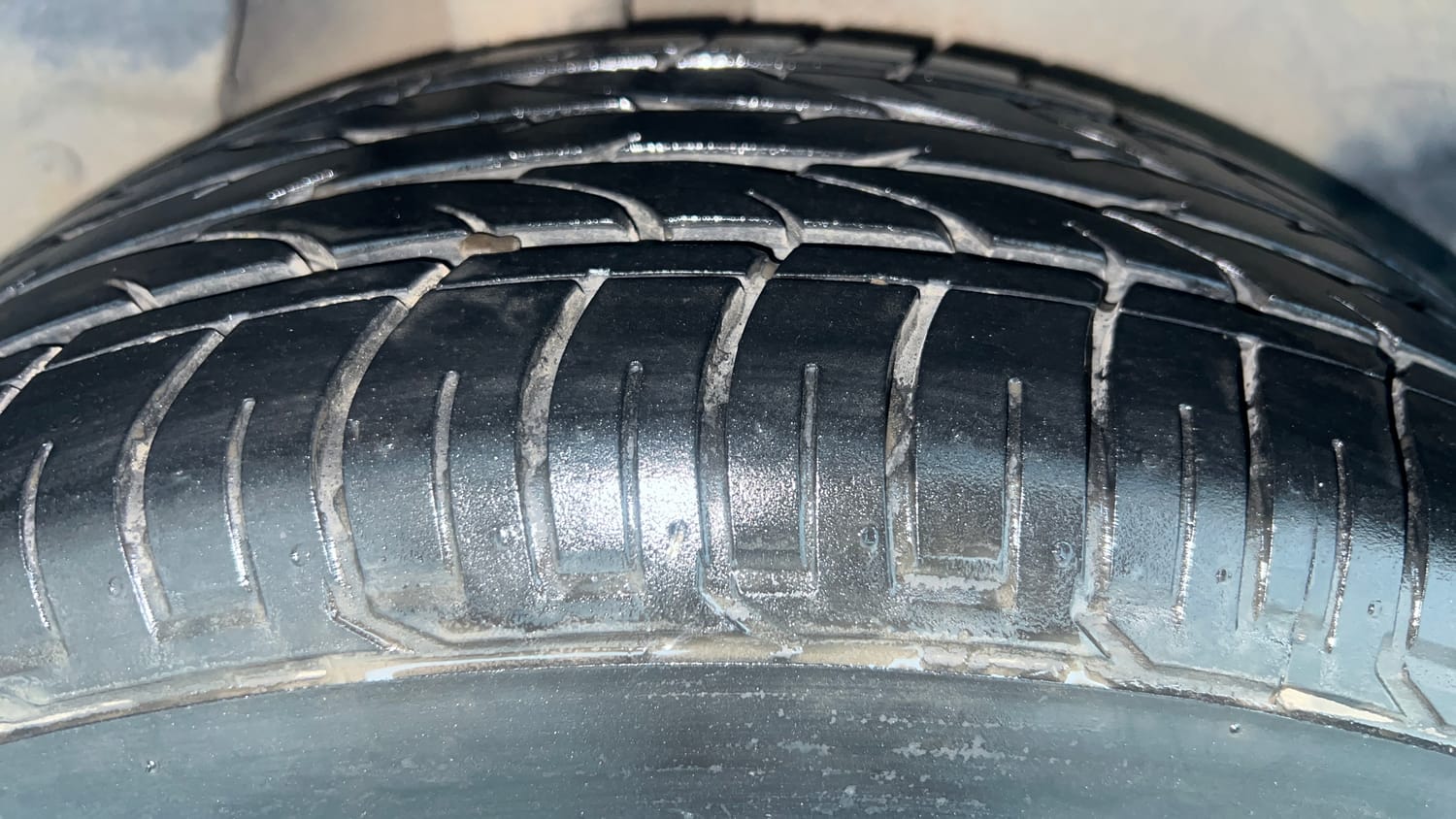 Used 2019 Hyundai Creta SX 1.6 AT Petrol Petrol Automatic tyres RIGHT REAR TYRE TREAD VIEW