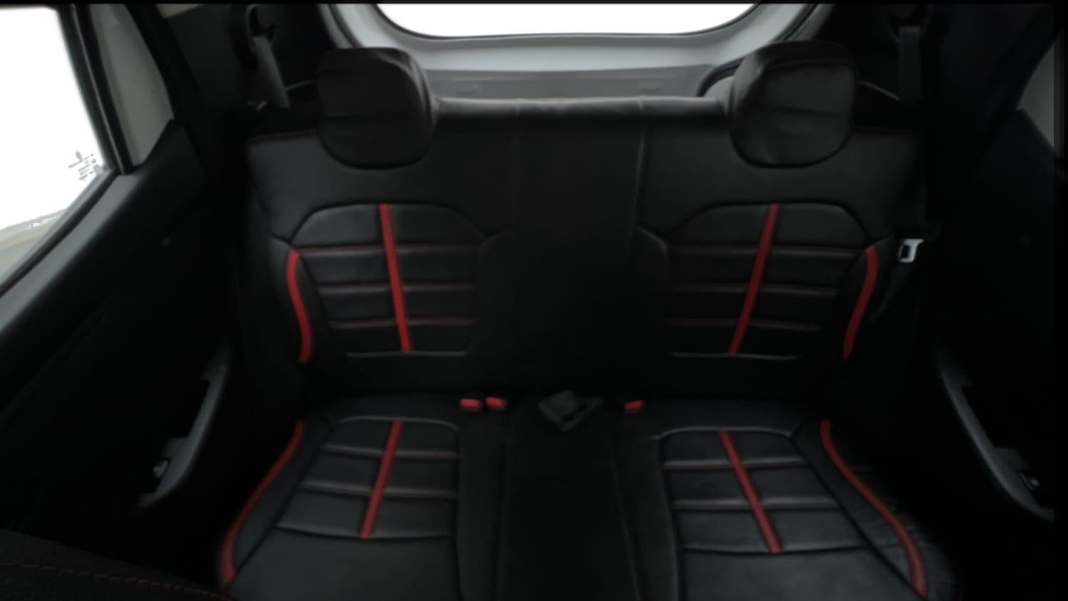 Used 2021 Renault Kwid RXT 1.0 Opt Petrol Manual interior REAR SEAT CONDITION VIEW