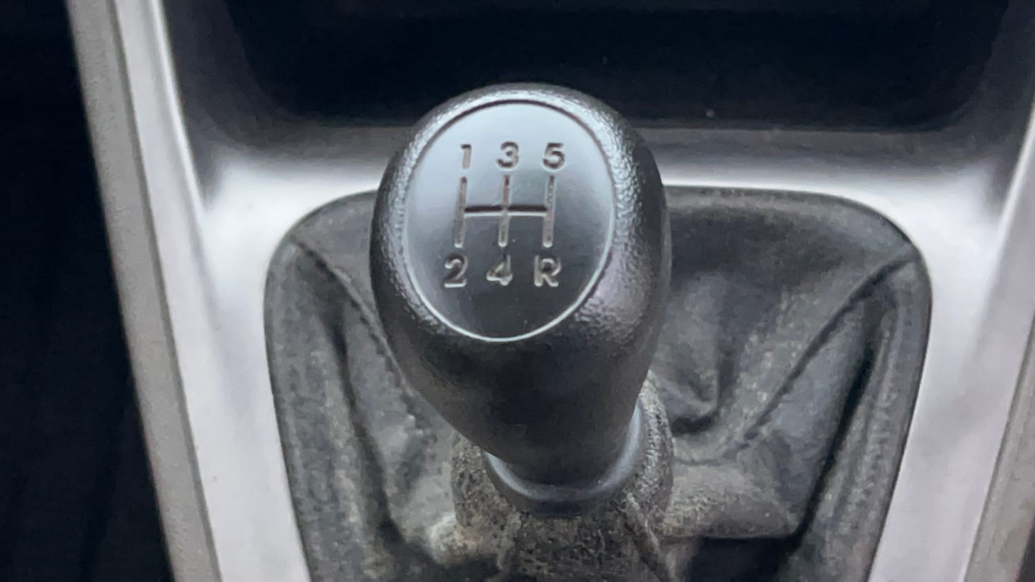 Used 2016 Hyundai i10 Magna 1.1 iRDE2 Petrol Manual interior GEAR  KNOB VIEW