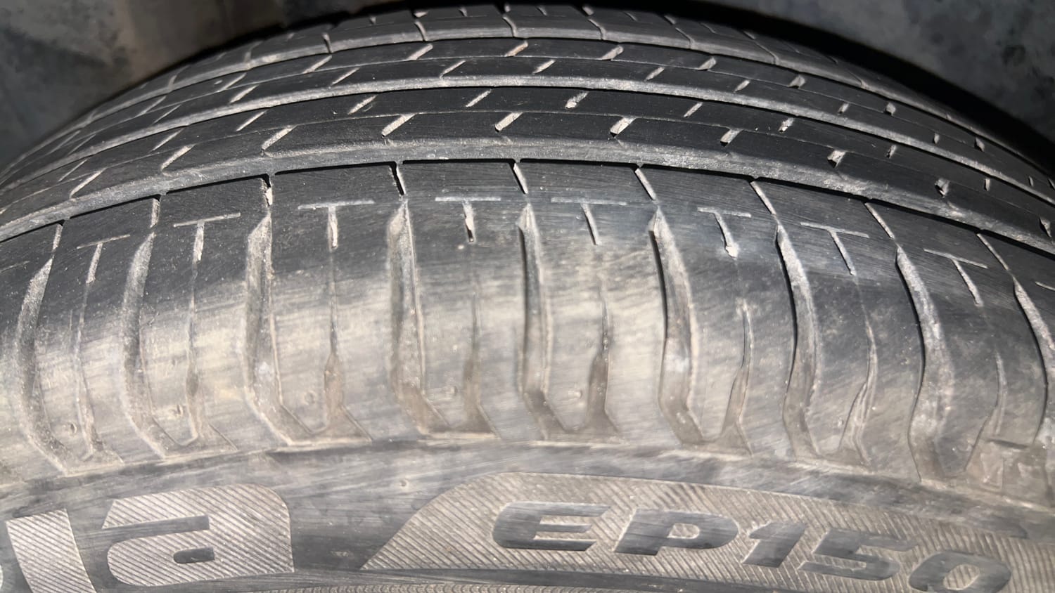 Used 2024 Maruti Suzuki Swift ZXi Plus AMT Petrol Automatic tyres RIGHT REAR TYRE TREAD VIEW