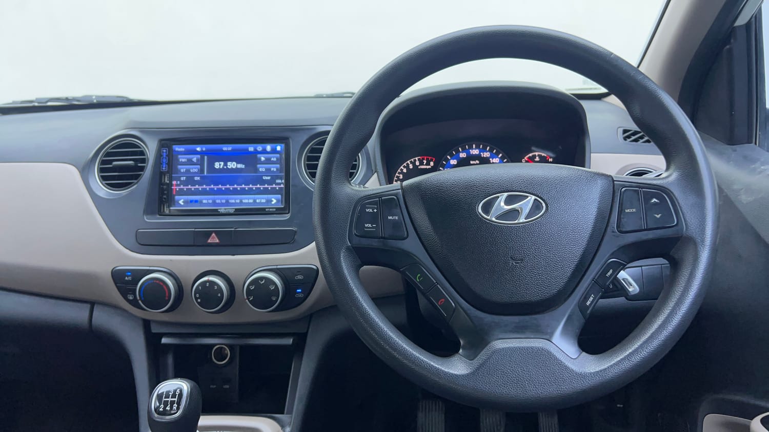 Used 2014 Hyundai Xcent S 1.2 Petrol Manual interior STEERING VIEW