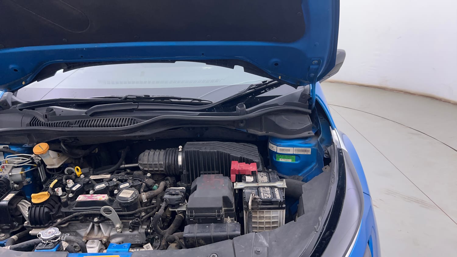 Used 2021 Tata Altroz XM Plus Petrol Petrol Manual engine ENGINE LEFT SIDE HINGE & APRON VIEW