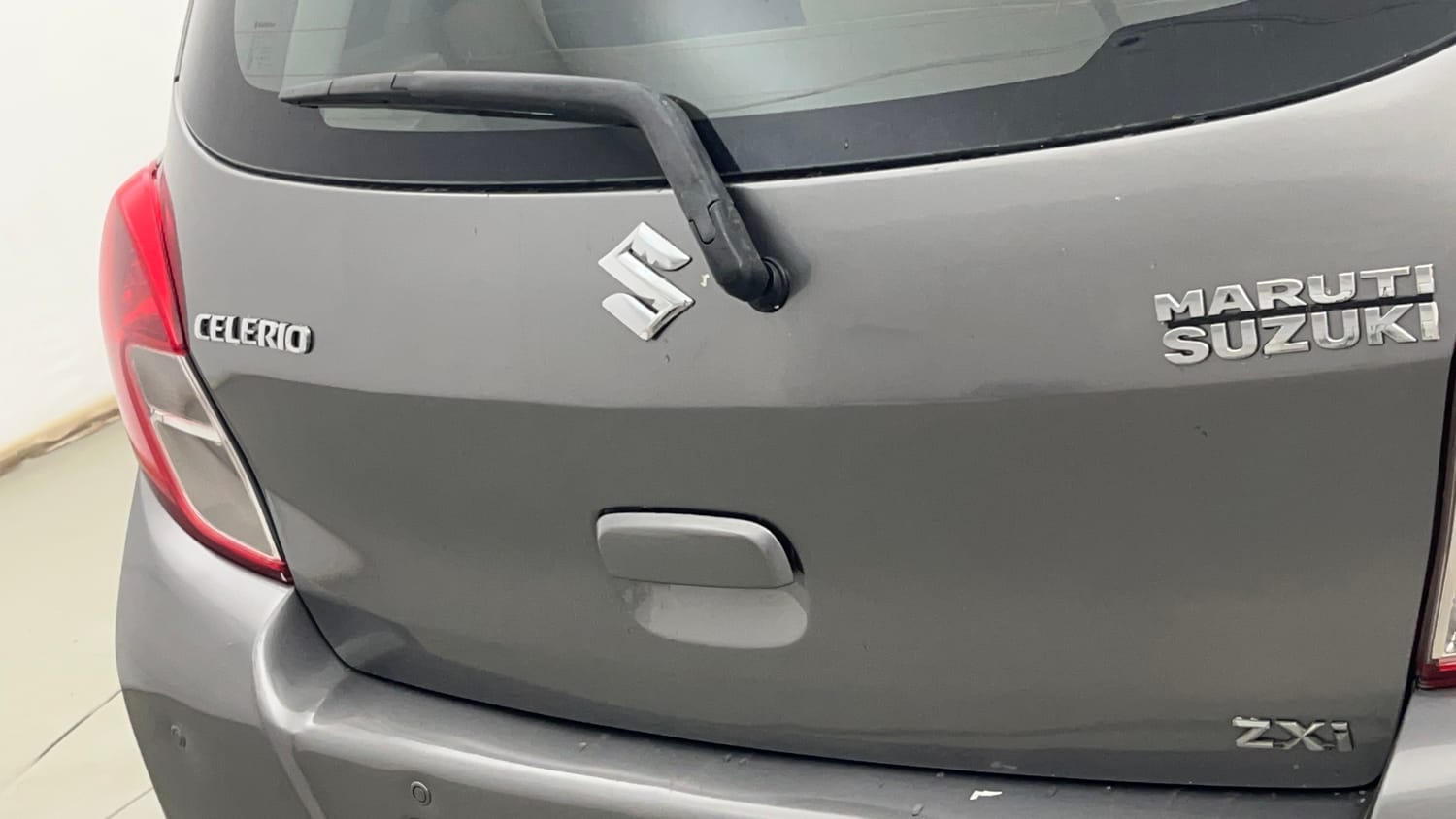 Used 2017 Maruti Suzuki Celerio ZXi Opt Petrol Manual dents MINOR SCRATCH