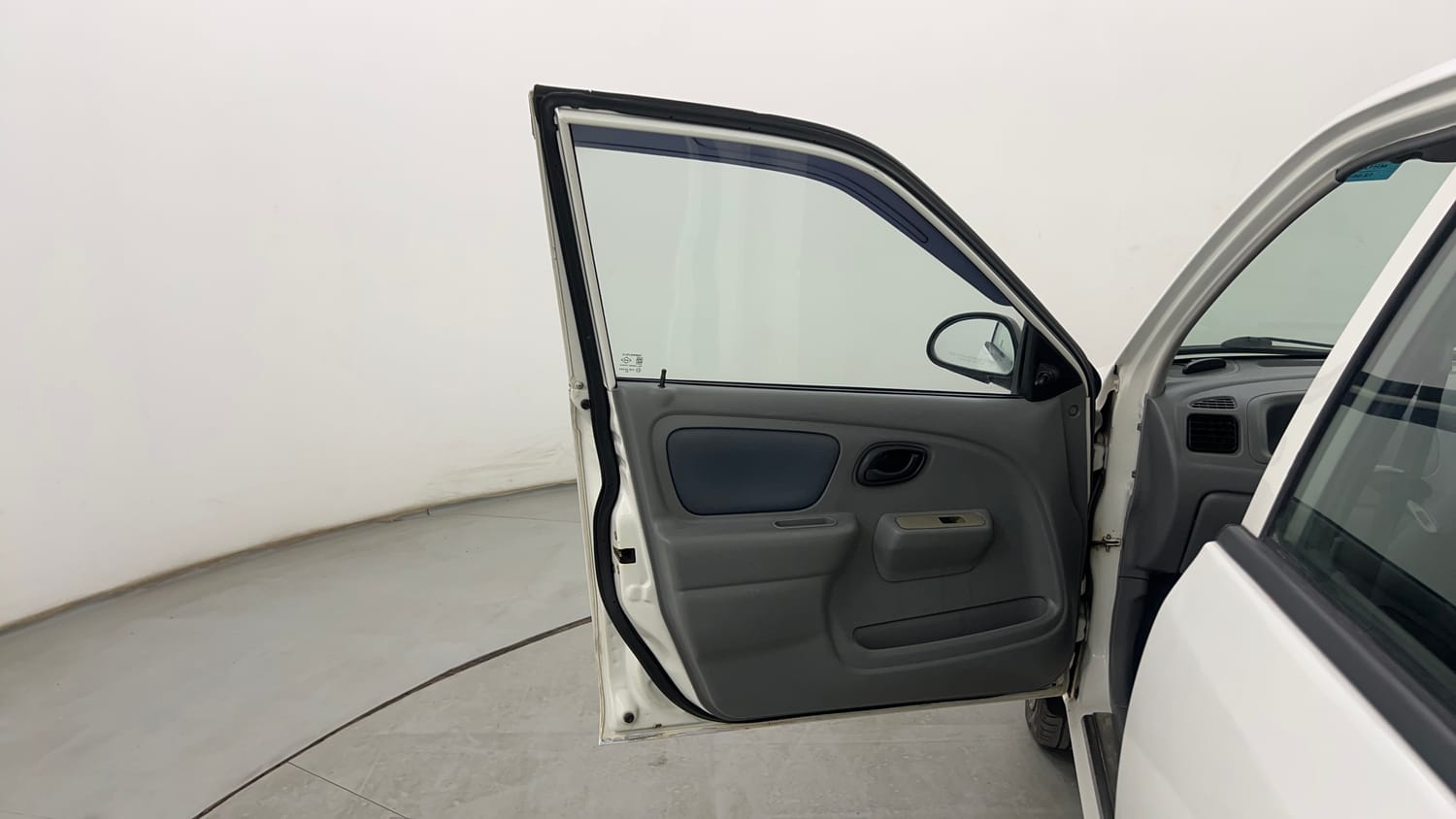 Used 2014 Maruti Suzuki Alto K10 VXi Petrol Manual interior LEFT FRONT DOOR OPEN VIEW