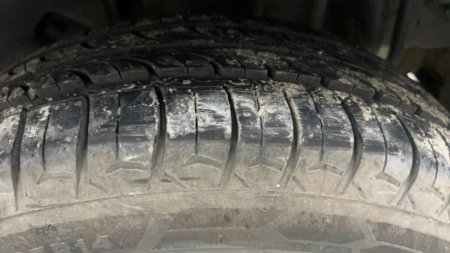 Used 2018 Tata Tiago Revotron XZA Petrol Automatic tyres LEFT REAR TYRE TREAD VIEW