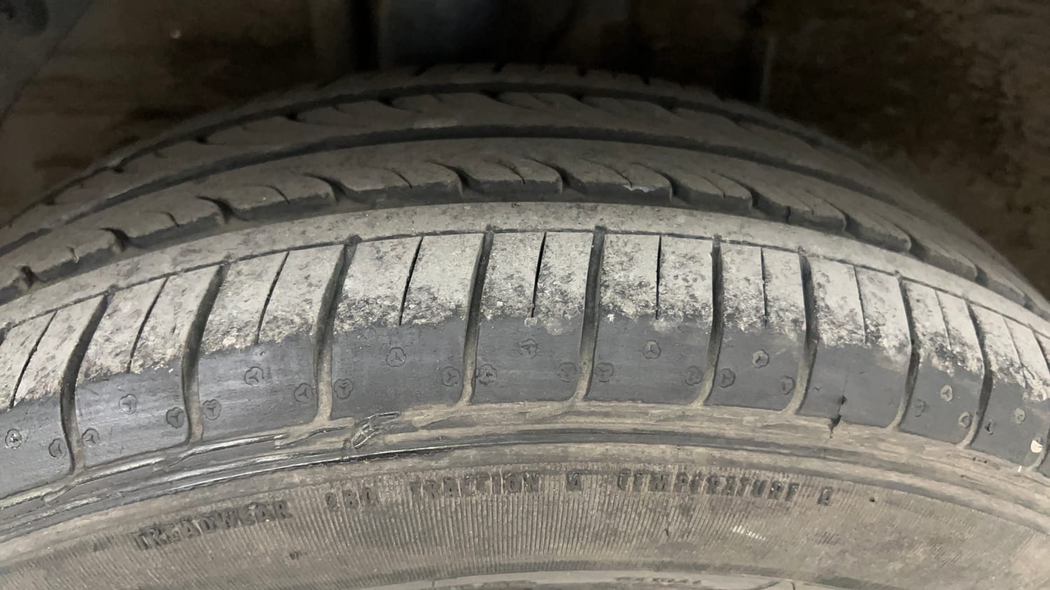 Used 2019 Hyundai Elite i20 Sportz Plus 1.2 Petrol Manual tyres RIGHT REAR TYRE TREAD VIEW