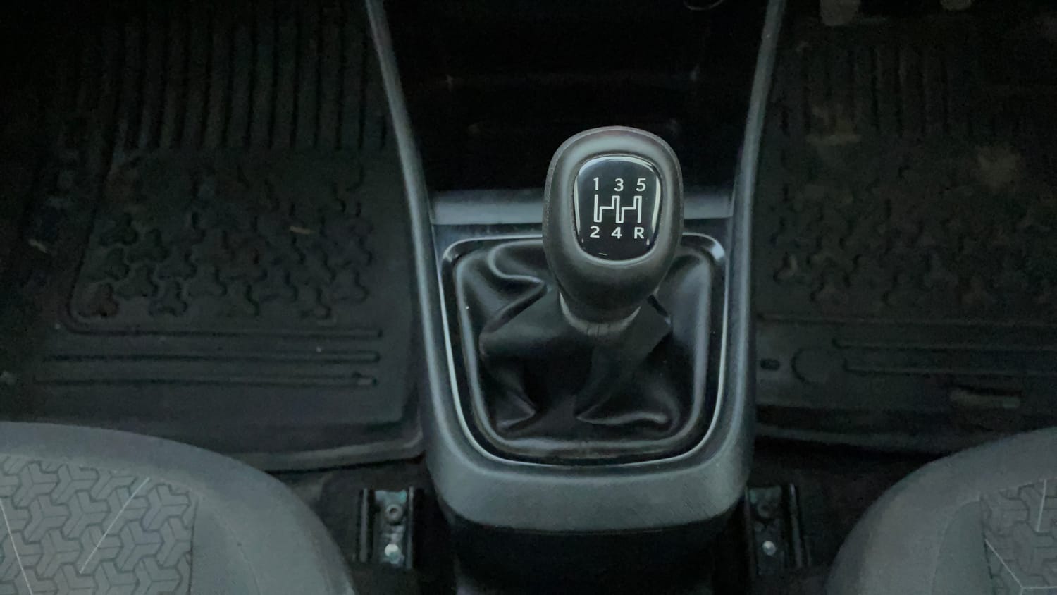Used 2024 Tata Punch Adventure Rhythm CNG Cng Manual interior GEAR  KNOB VIEW