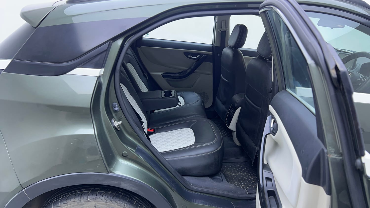 Used 2022 Tata Nexon XZA Plus Petrol Automatic interior RIGHT SIDE REAR DOOR CABIN VIEW
