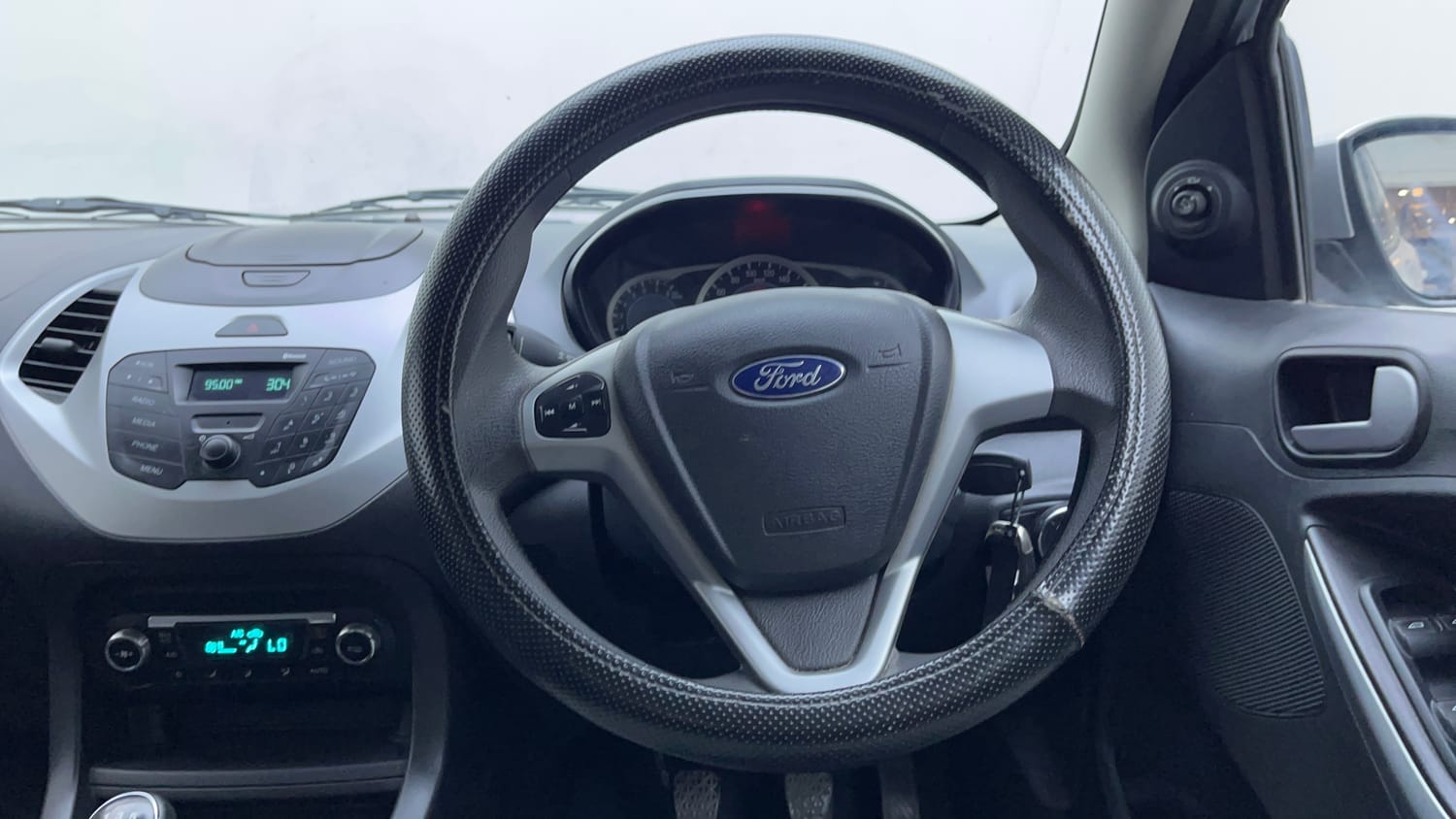 Used 2016 Ford Figo Titanium 1.2 Ti-VCT Petrol Manual interior STEERING VIEW