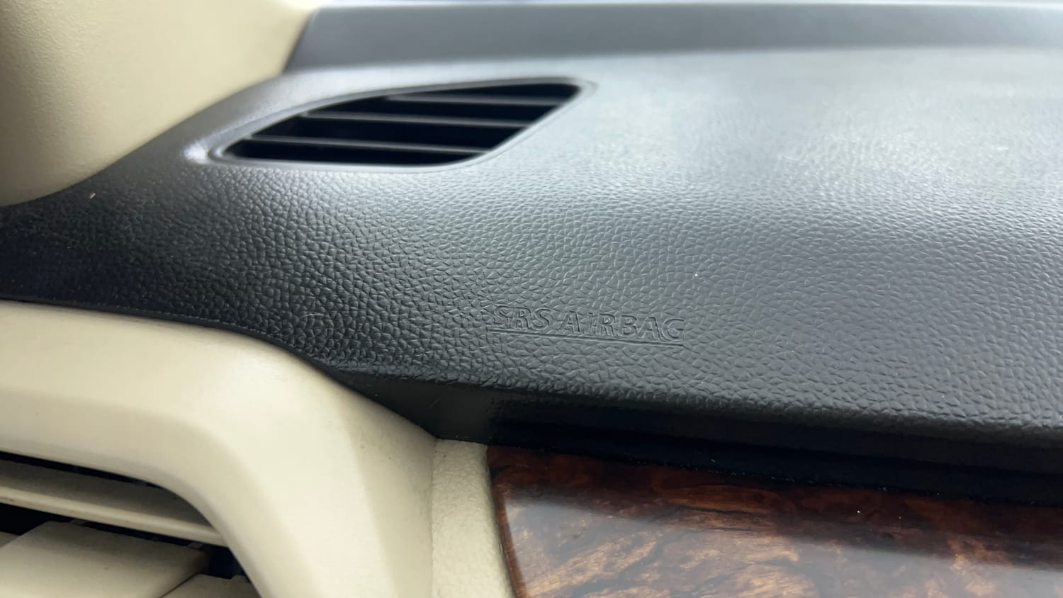 Used 2018 Maruti Suzuki Dzire ZXi Petrol Manual top_features Airbags