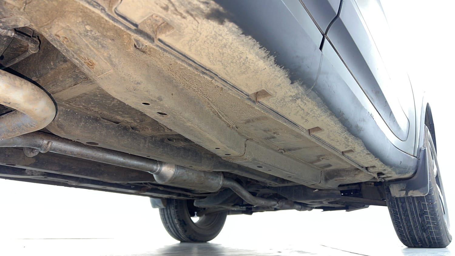 Used 2022 Tata Nexon XZA Plus Petrol Automatic extra REAR RIGHT UNDERBODY VIEW