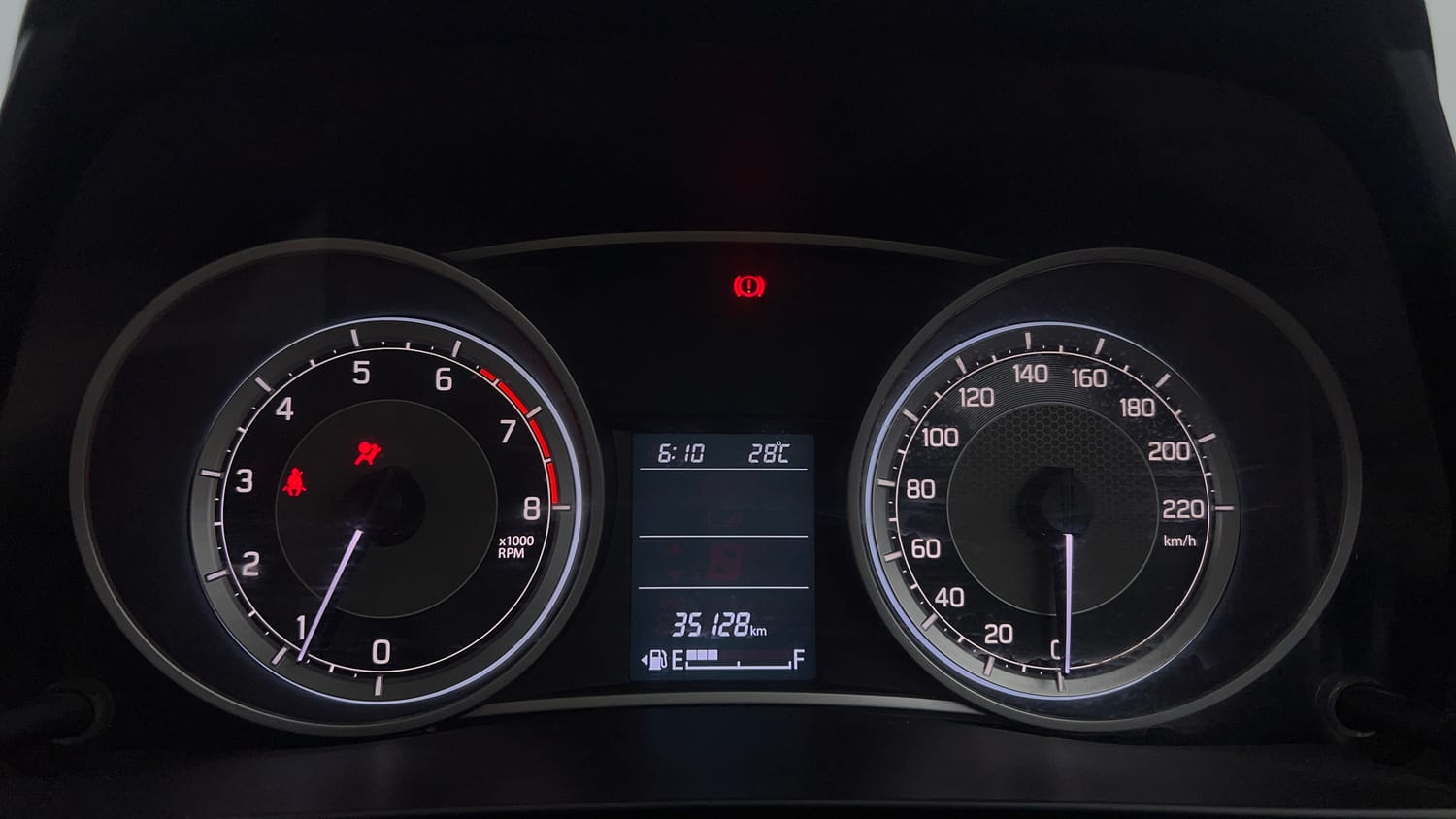 Used 2018 Maruti Suzuki Dzire ZXi Petrol Manual interior CLUSTERMETER VIEW