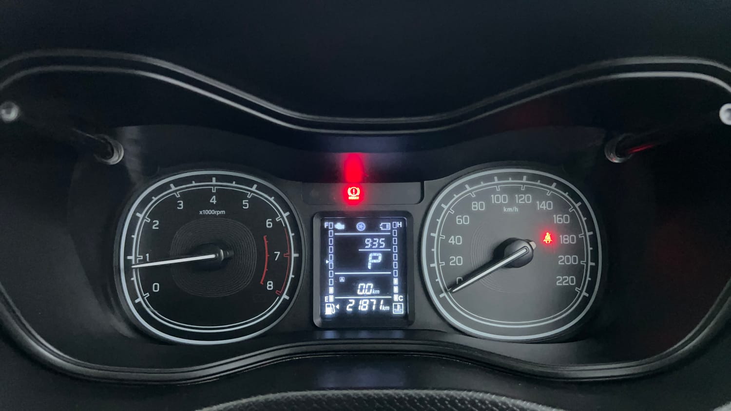 Used 2022 Toyota Urban Cruiser Mid Grade AT Petrol Automatic interior CLUSTERMETER VIEW
