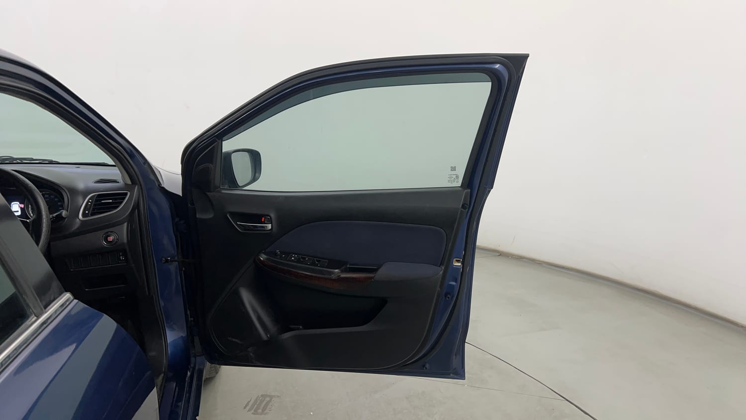 Used 2019 Maruti Suzuki Baleno Zeta Petrol Manual interior RIGHT FRONT DOOR OPEN VIEW