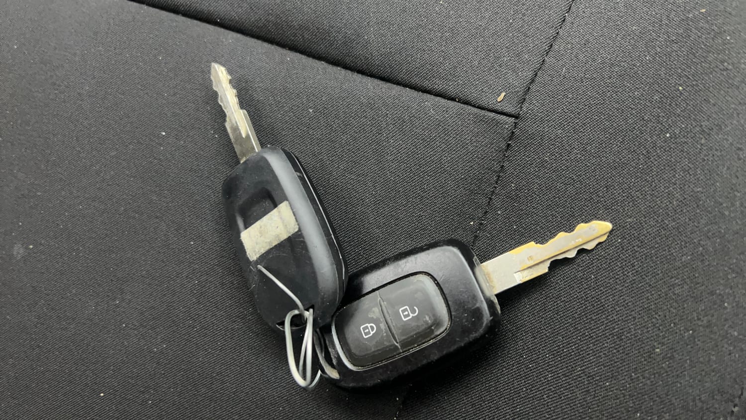 Used 2016 Renault Kwid RXT Petrol Manual extra CAR KEY VIEW