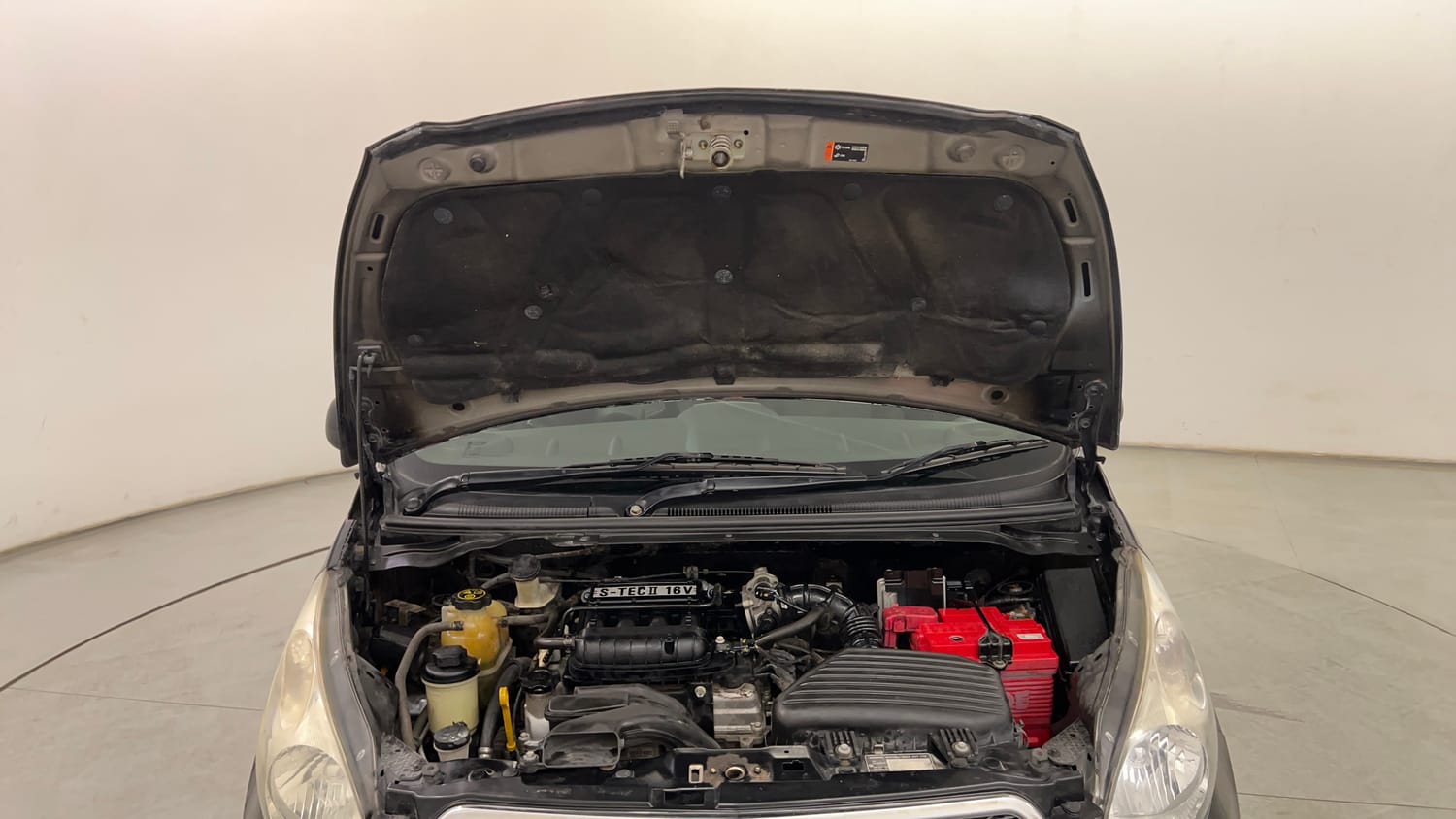 Used 2014 Chevrolet Beat LT Petrol Petrol Manual engine ENGINE & BONNET OPEN FRONT VIEW