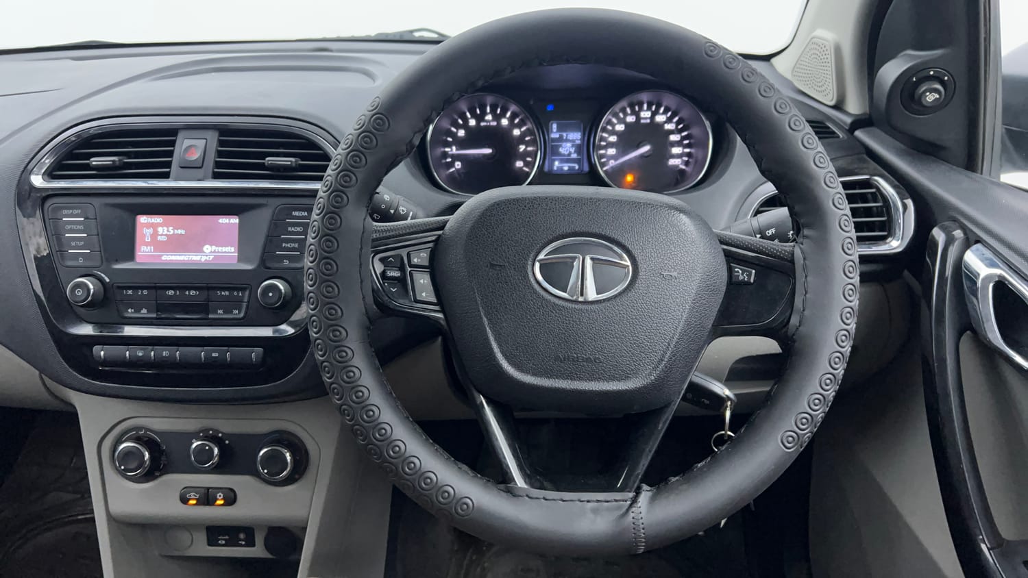 Used 2019 Tata Tiago Revotron XZ Petrol Manual interior STEERING VIEW