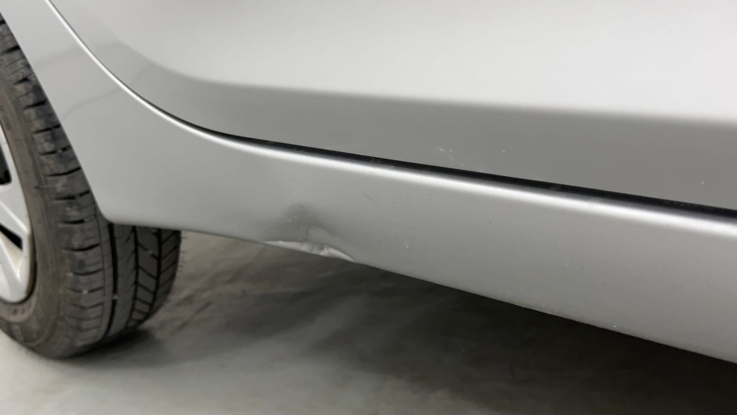 Used 2018 Hyundai Eon Magna + Petrol Manual dents MINOR DENT