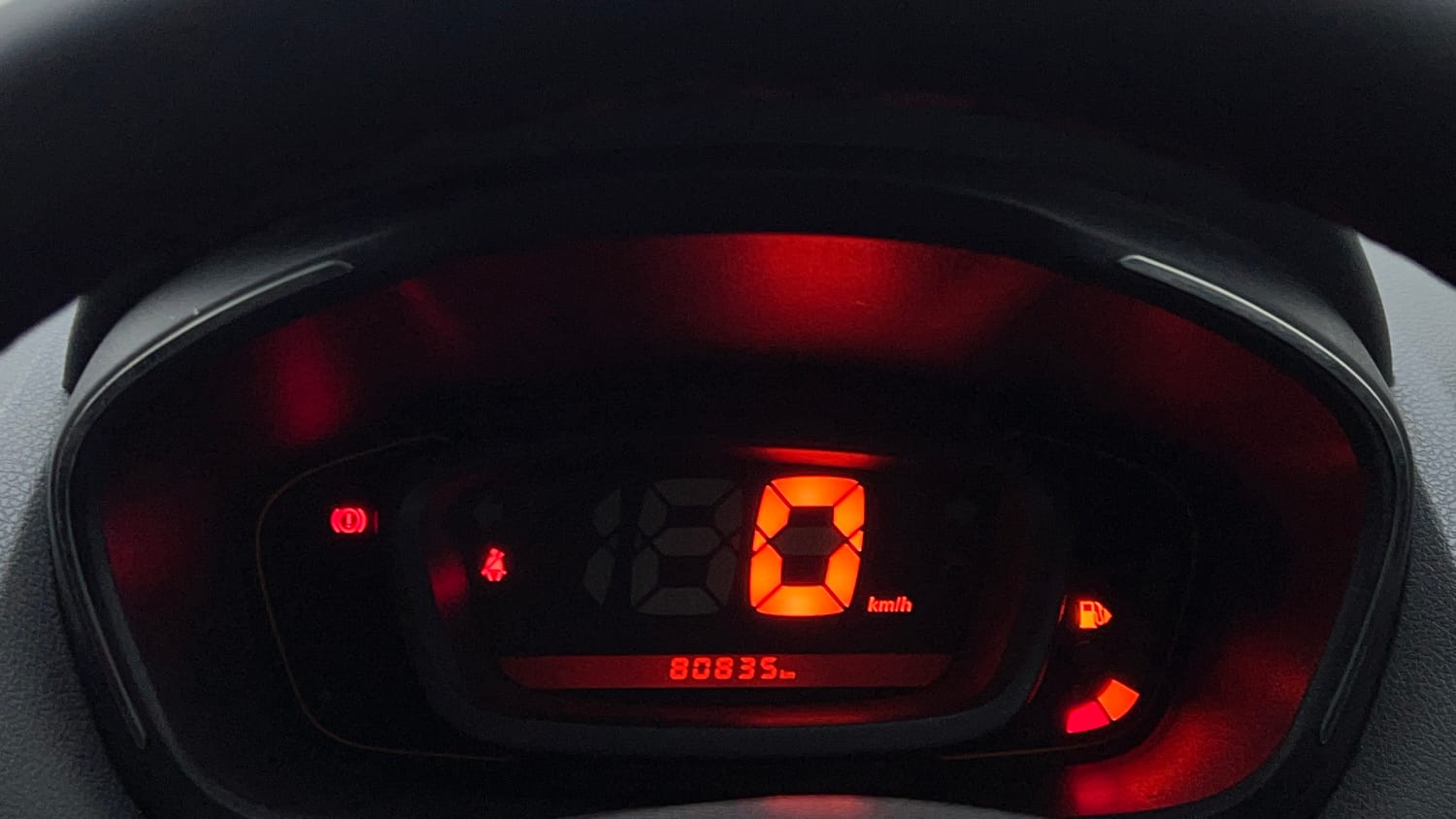 Used 2019 Renault Kwid RXT (O) 1.0 SCE Edition Petrol Manual interior CLUSTERMETER VIEW