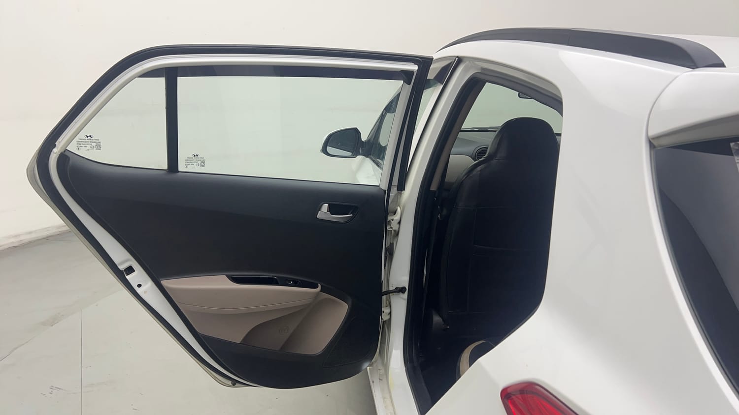 Used 2019 Hyundai Grand i10 Sportz 1.2 Kappa VTVT CNG (Outside Fitted) Cng Manual interior LEFT REAR DOOR OPEN VIEW