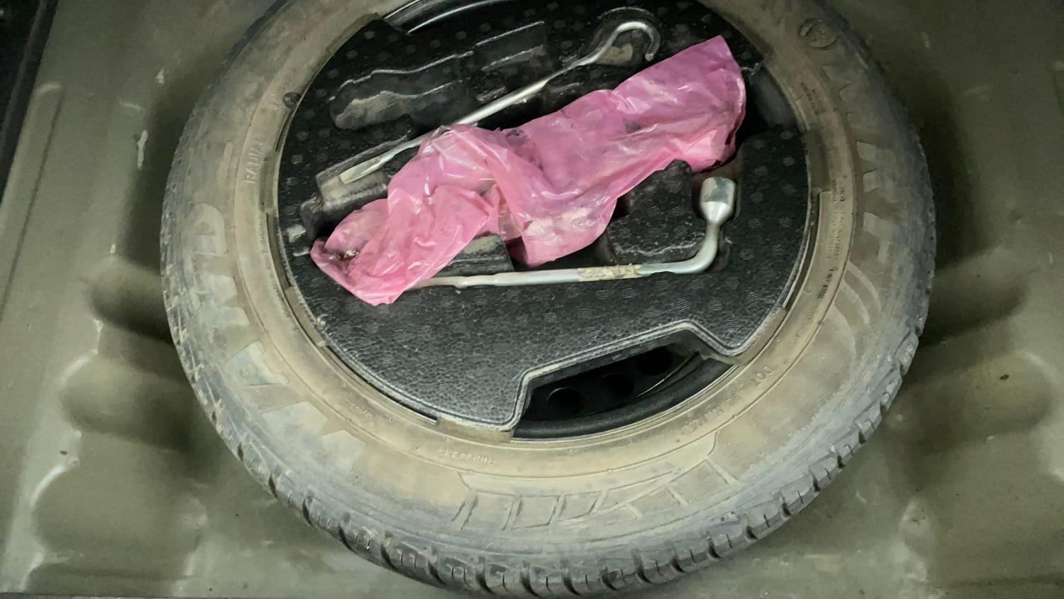 Used 2017 Maruti Suzuki Vitara Brezza LDi (O) Diesel Manual tyres SPARE TYRE VIEW