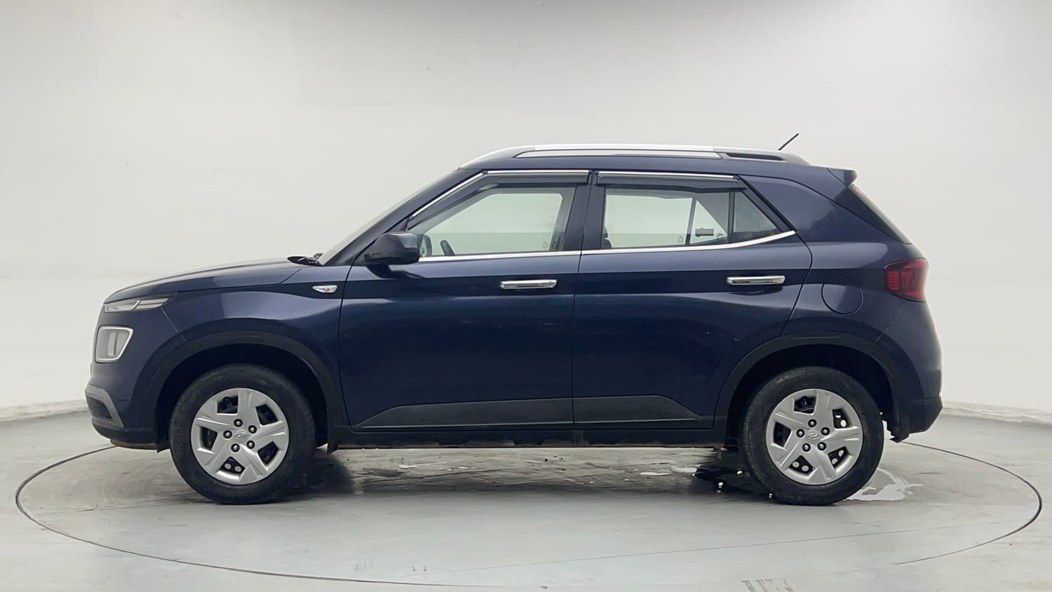 Used 2020 Hyundai Venue S 1.0 Turbo DCT Petrol Automatic exterior LEFT SIDE VIEW
