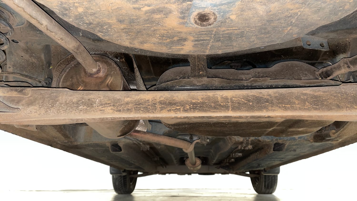 Used 2020 Renault Kwid CLIMBER 1.0 Opt Petrol Manual extra REAR UNDERBODY VIEW (TAKEN FROM REAR)